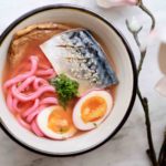 Розовый удон с макрелью (690 р.)