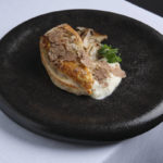 Faraona_cardoncelli_spuma_patate_tartufate_Canova_RestaurantbySadler_BaglioniHotelLuna_Venezia (4)