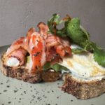 Tilda x Pavlik_Pavlik_Sandwich s yaytson6 avocado i krevetkami