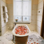Romantic bath3