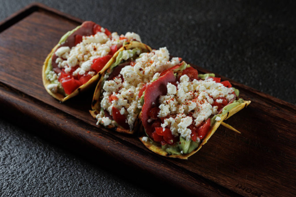 Tako s govyadinoi i syrom feta Meat Coin 1024x683 - Москва. Новые блюда в ресторанах в июне