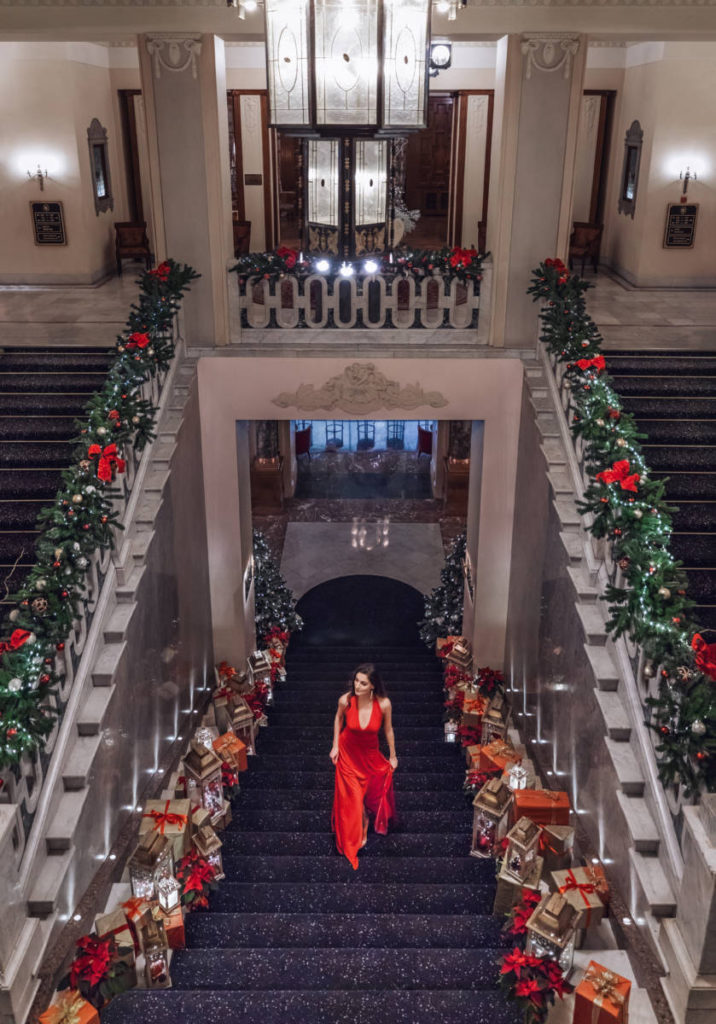 Festive Season 3 716x1024 - Санкт-Петербург. Все оттенки Нового года
