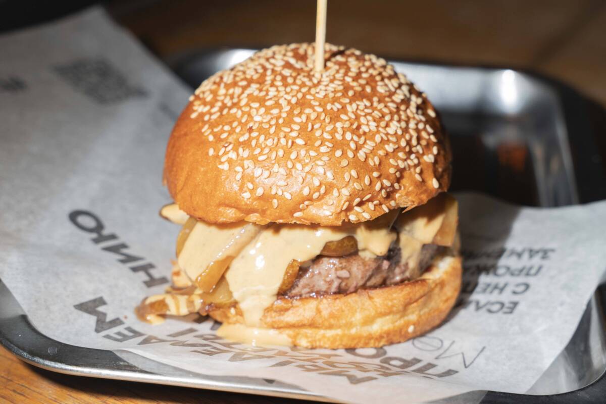 Burger Heroes x Premier Burger Pervyj raz 640 rub. 01 - Москва. Январские предложения ресторанов