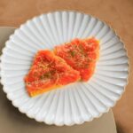 Блины с лососем и хурмой
