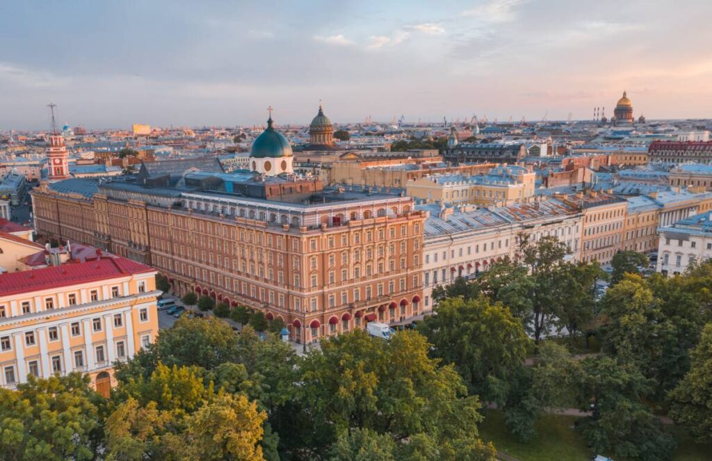 Fasad2 1024x663 - Санкт-Петербург. Гид по лучшим событиям белых ночей 
