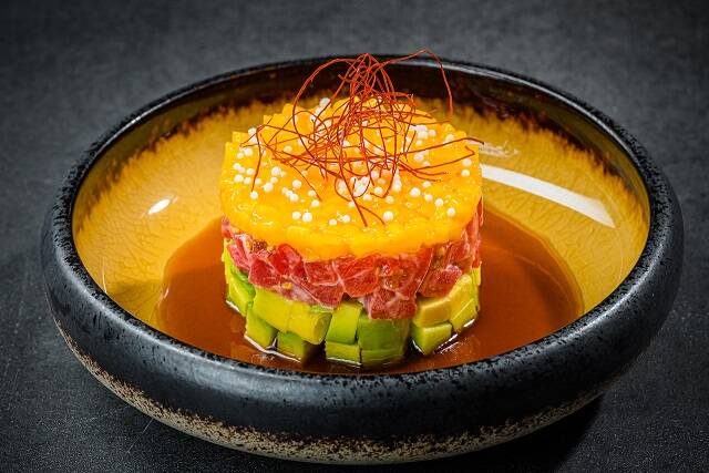 Tartar s tuntsom Yellowfin - Москва. Майские предложения ресторанов