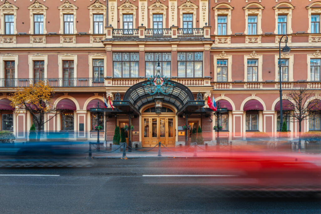 1 1024x683 - Санкт-Петербург. Выставка стеклянных картин